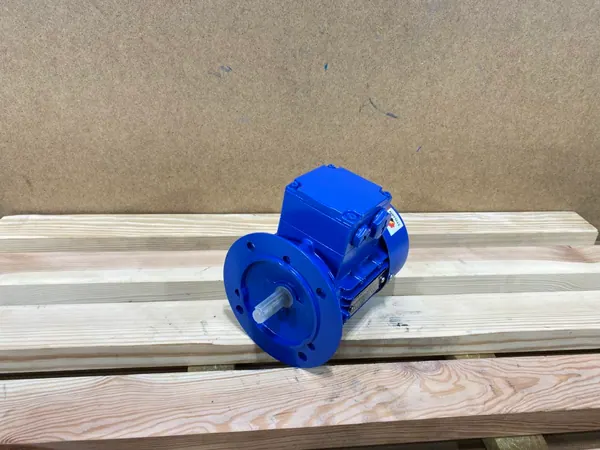 silnik elektryczny 0,18kW 2680obr. 3fazowy