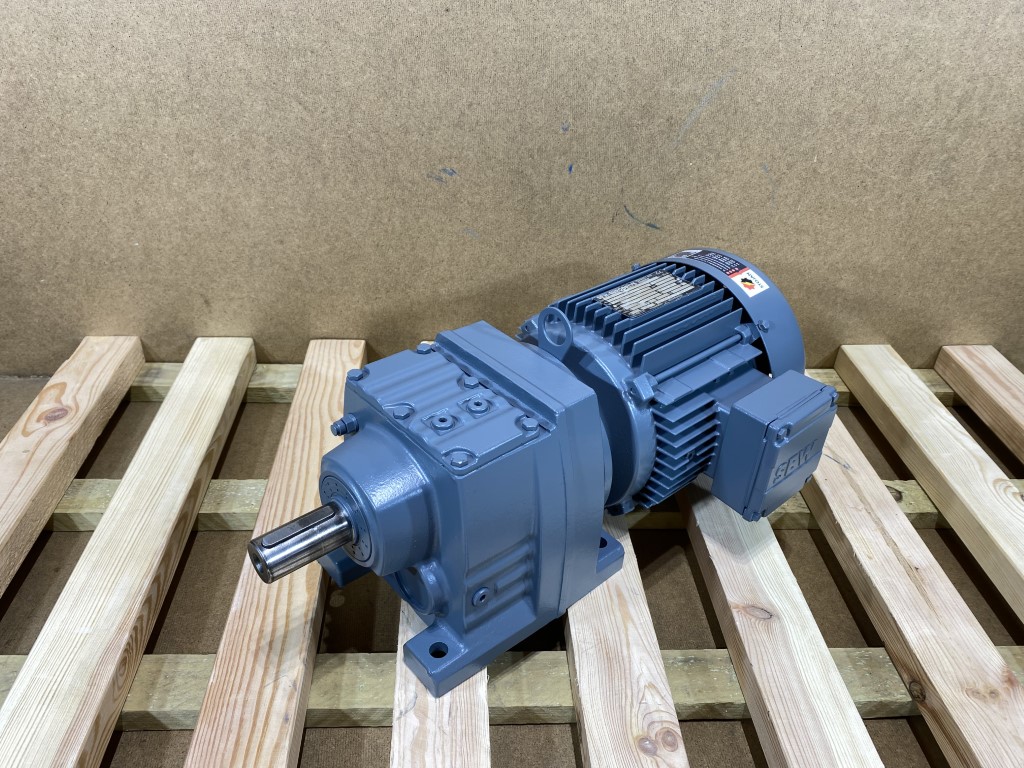 motoreduktor / przekładnia 1,1kW 29obr. 3fazowy SEW
