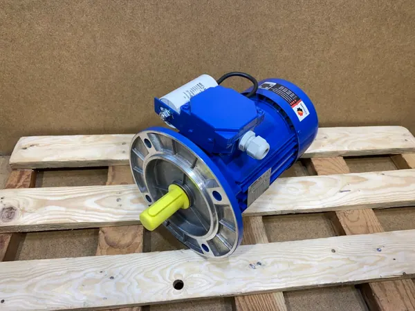 Silnik elektryczny 1,3kW 1370obr. 1fazowy 230V BESEL B5 - zdjęcie 1