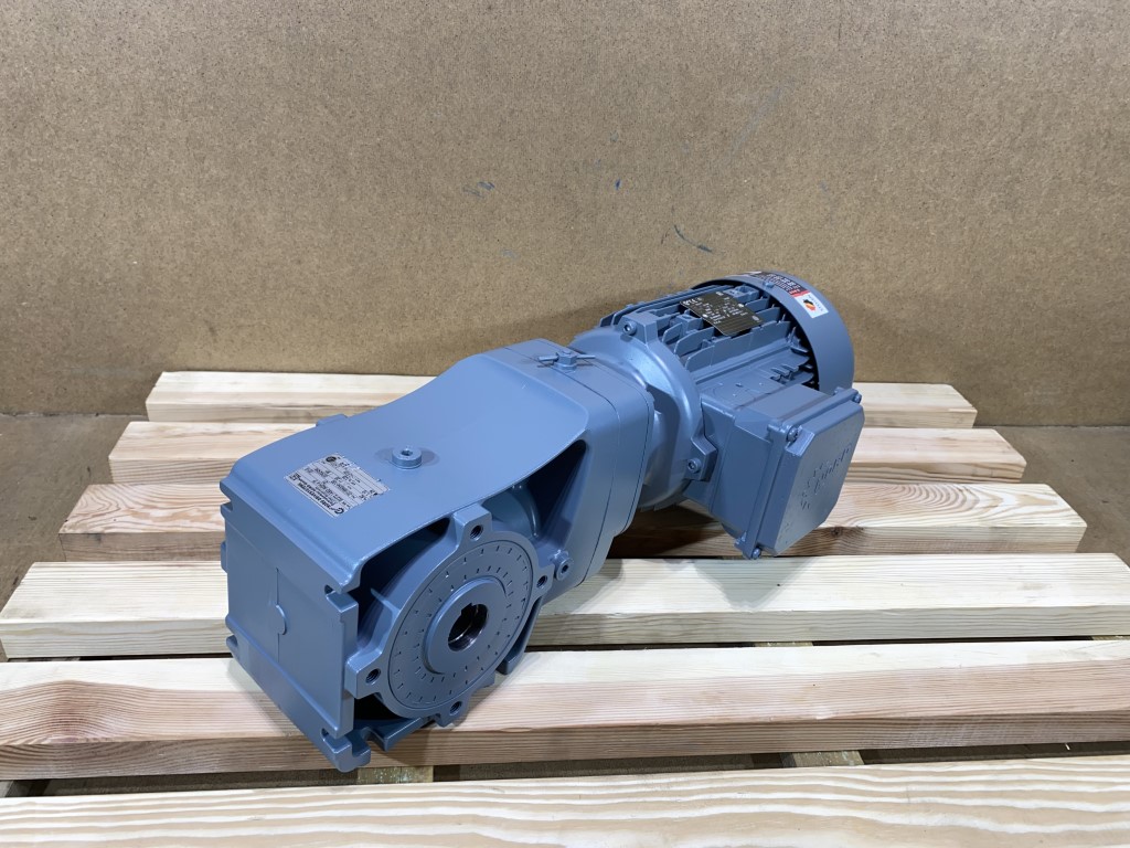 motoreduktor / przekładnia 1,1kW 128obr. 3fazowy NORD