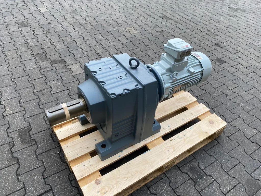 Motoreduktor / przekładnia 7,5kW 16obr. SEW