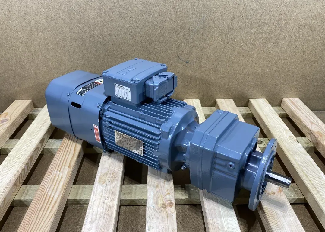 Motoreduktor / przekładnia 1,5kW 81obr. HAMULEC SEW