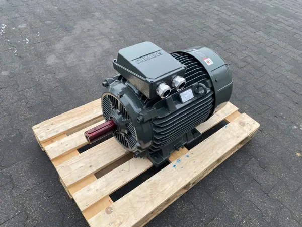 Silnik elektryczny 45kW 1478obr. 3fazowy SIEMENS IE3 - zdjęcie 1