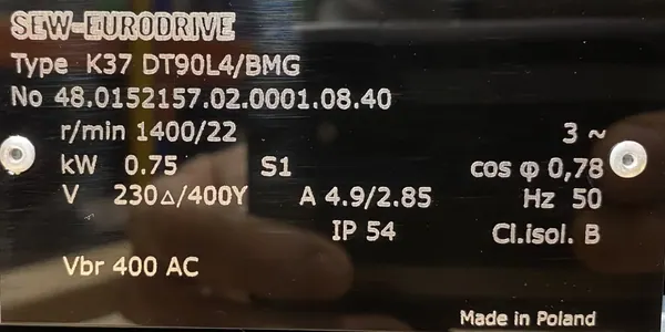 Motoreduktor / przekładnia 0,75kW 22obr. 3fazowy HAMULEC SEW (kąt) - zdjęcie 2