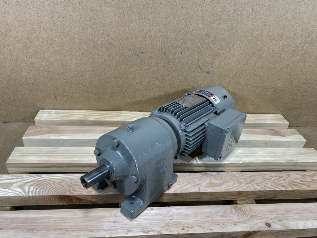 motoreduktor / przekładnia 0,55kW 70obr. 3fazowy HAMULEC SEW (pr)