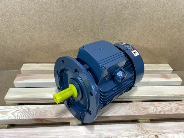 Silnik elektryczny 2,2kW 940obr. 3fazowy SIEMENS 112B5 - zdjęcie 1