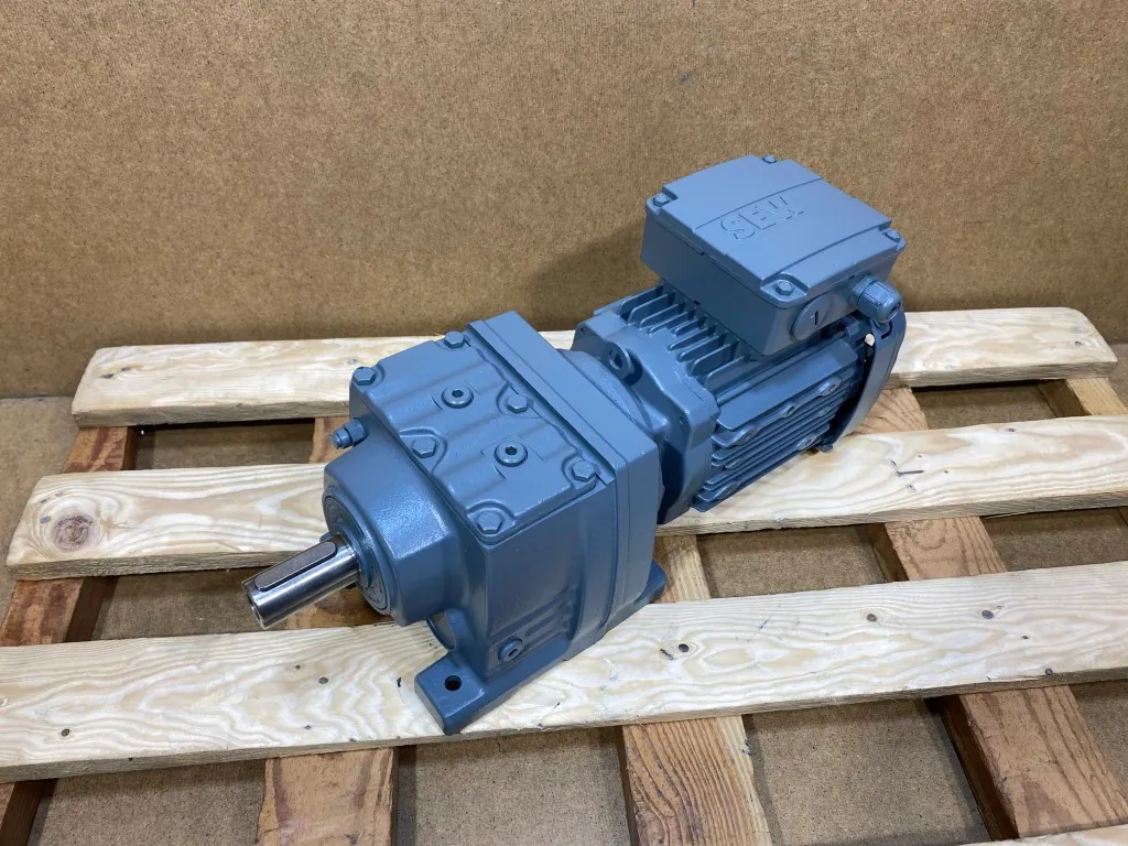 Motoreduktor / przekładnia 0,55kW 43obr. 3fazowy SEW