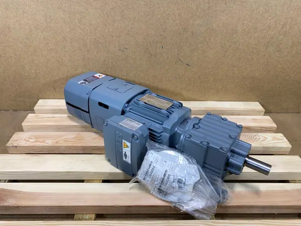 motoreduktor / przekładnia 0,55kW 63obr. 3fazowy HAMULEC SEW