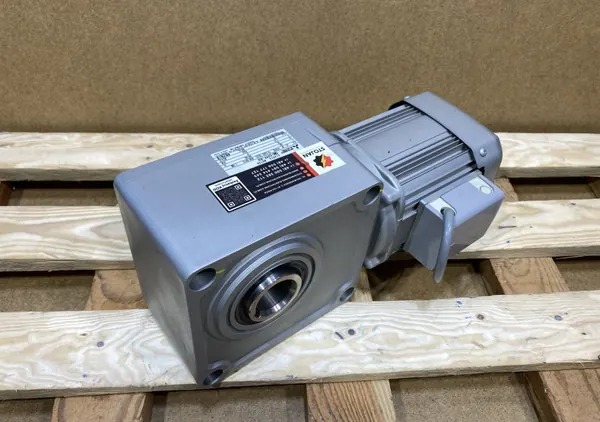 motoreduktor / przekładnia 0,2kW 15obr. 3fazowy
