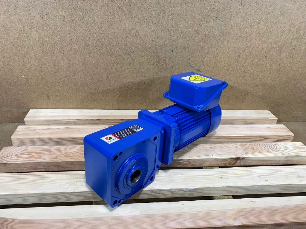 Motoreduktor / przekładnia 0,4kW 142obr. 3fazowy HAMULEC