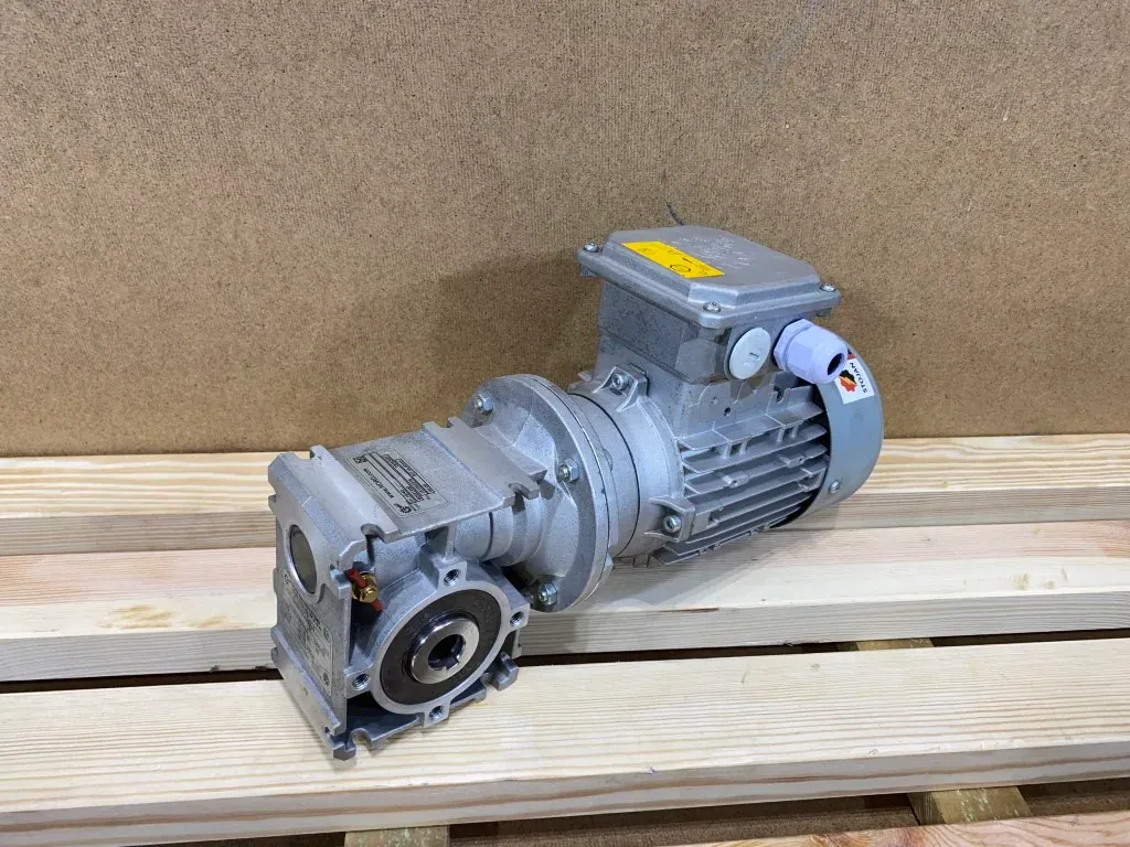 Motoreduktor / przekładnia 0,18kW 34obr. 3fazowy NORD