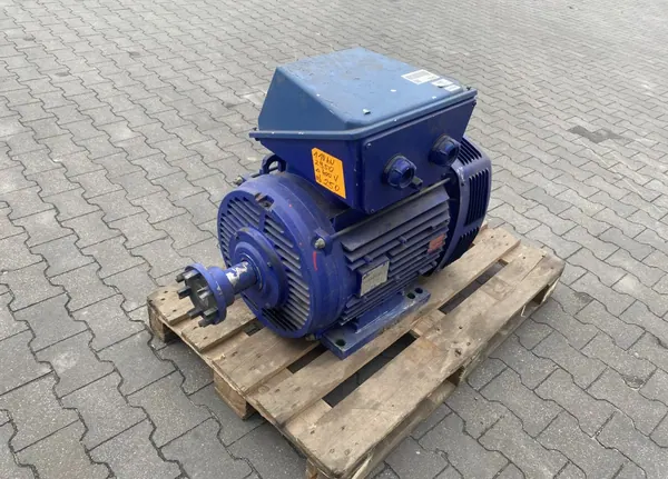Silnik elektryczny 110kW 2957obr. 3fazowy - zdjęcie 1