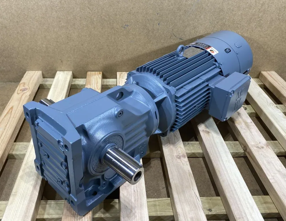 Motoreduktor / przekładnia 5,5kW 135obr. HAMULEC SEW