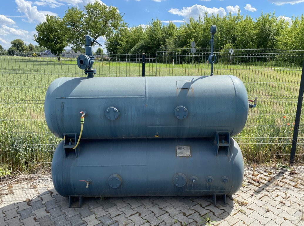 zbiorniki stalowe 2 x 1000l