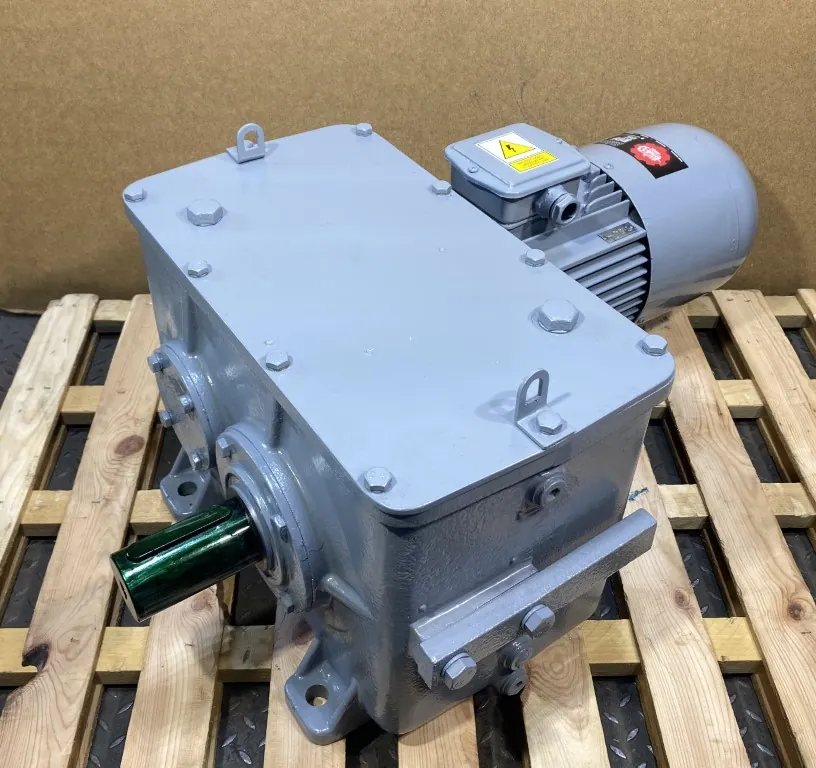 Motoreduktor / przekładnia 4kW 18obr. HAMULEC