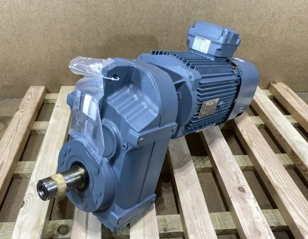 Motoreduktor / przekładnia 4kW 53obr. HAMULEC SEW - zdjęcie 1
