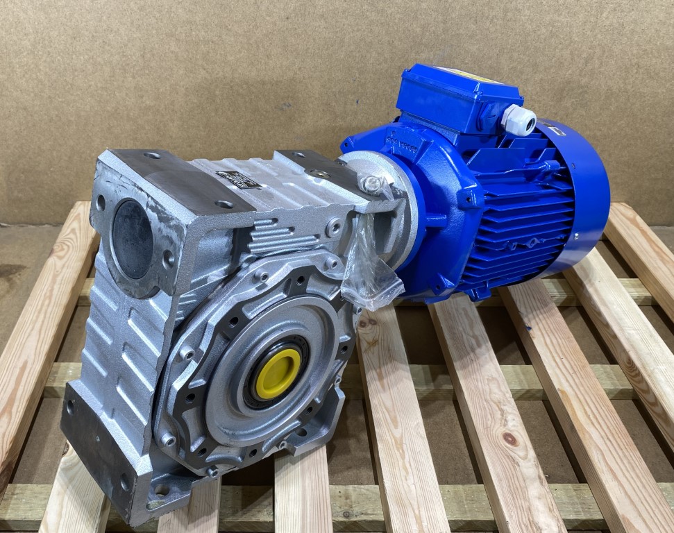 motoreduktor / przekładnia 5,5kW 37obr. U