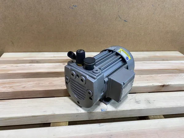 Pompa próżniowa 0,18kW 2750obr. 1fazowa 230V BECKER - zdjęcie 1