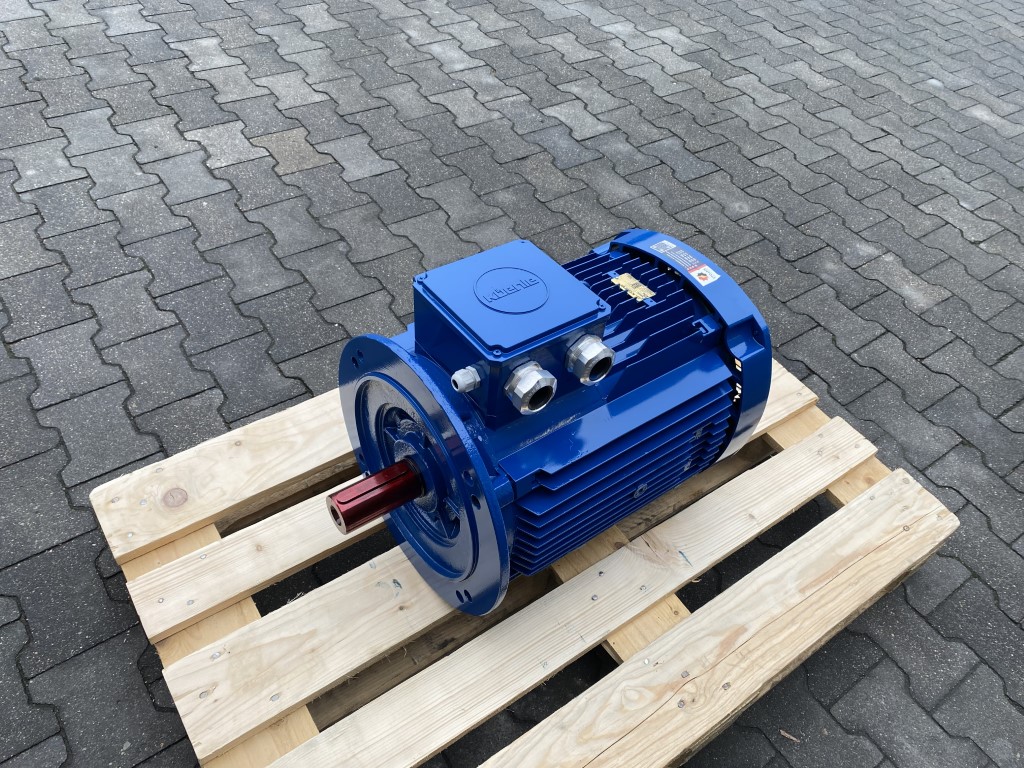 silnik elektryczny 30kW 2945obr. 3fazowy