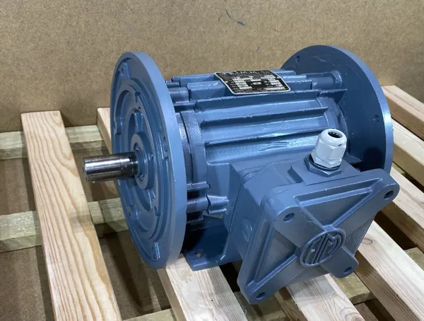 Silnik elektryczny 3kW 1400obr. 3fazowy - zdjęcie 2