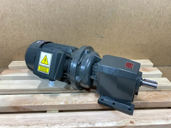 motoreduktor / przekładnia 2,2kW 226obr.