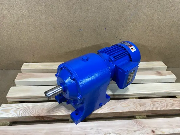 Motoreduktor / przekładnia 0,55kW 11obr. 3fazowy - zdjęcie 1