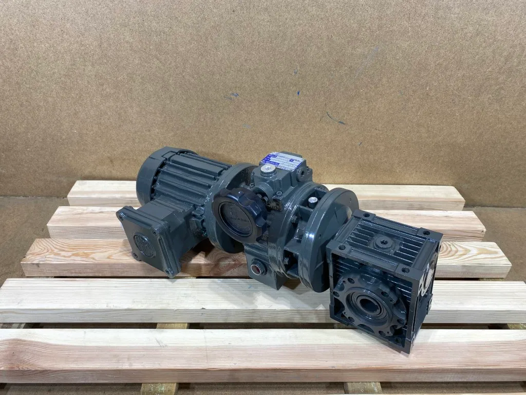 Motoreduktor / przekładnia 0,37kW 9,5-50obr. 3fazowy