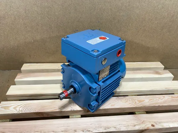silnik elektryczny 0,55kW 697obr. 3fazowy ABB Ex