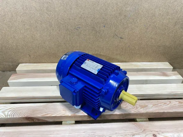 Silnik elektryczny 1,1kW 920obr. 3fazowy - zdjęcie 1