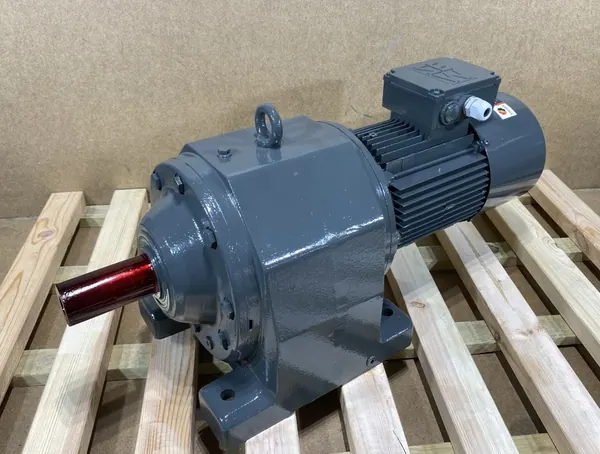 Motoreduktor / przekładnia 1,5/2,2kW 13/26obr. HAMULEC SEW - zdjęcie 1