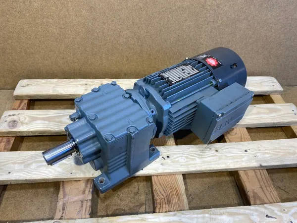 motoreduktor / przekładnia 0,55kW 70obr. 3fazowy HAMULEC SEW