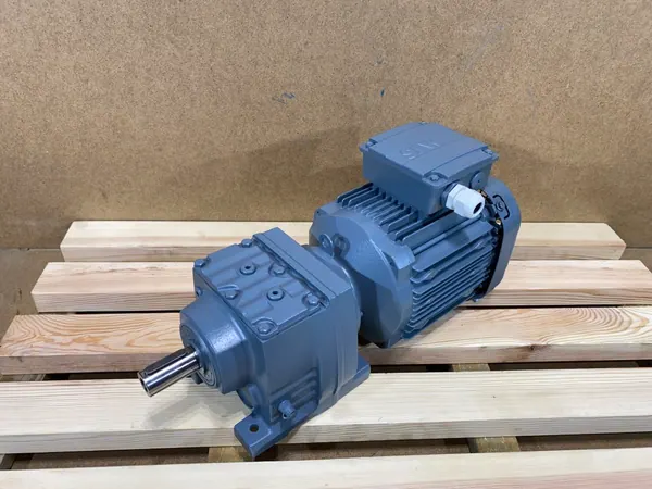motoreduktor / przekładnia 1,5kW 409obr. SEW