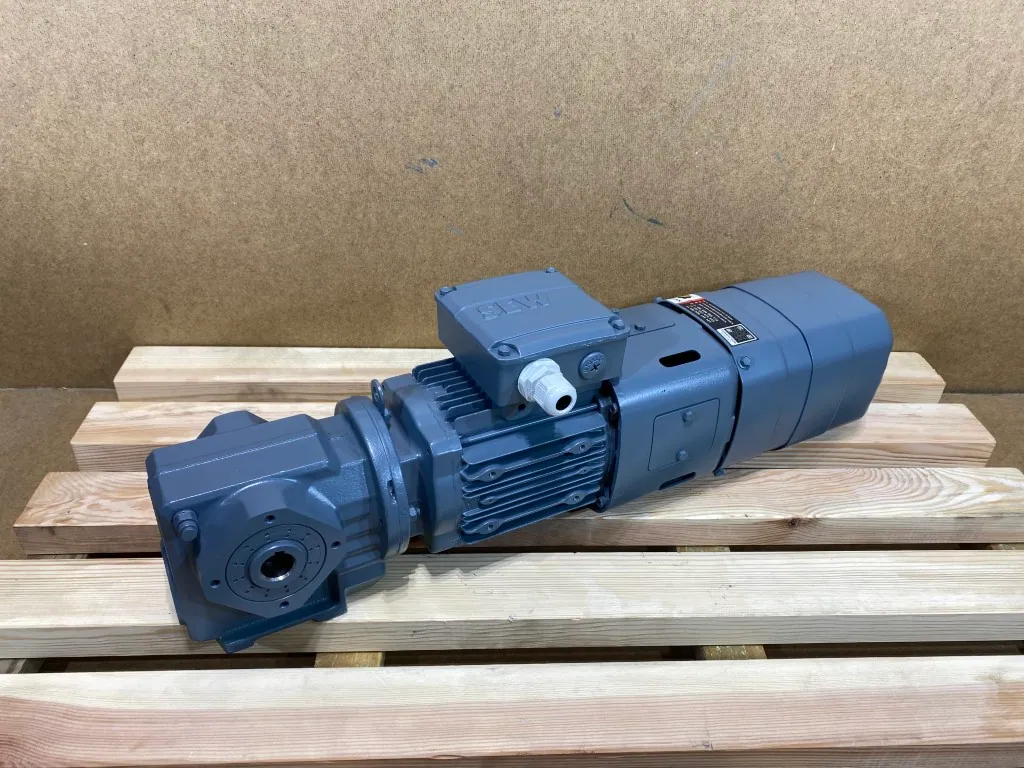 Motoreduktor / przekładnia 0,55kW 200obr. 3fazowy SEW