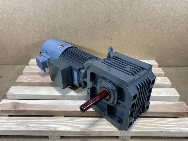 motoreduktor / przekładnia 1,5kW 60obr. OBCE CHŁODZENIE