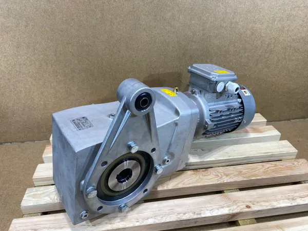 motoreduktor / przekładnia 1,1kW 58obr. 3fazowy NORD