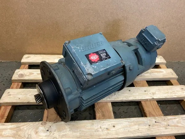 Silnik elektryczny 1,1kW 930obr. 3fazowy HAMULEC BAUER G32-11/D1A6-238-W - zdjęcie 1