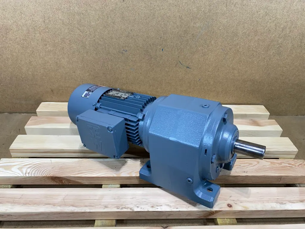 Motoreduktor / przekładnia 0,2/0,6kW 13/40obr. 3fazowy HAMULEC SEW