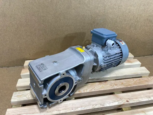 Motoreduktor / przekładnia 2,2kW 156obr. NORD - zdjęcie 1