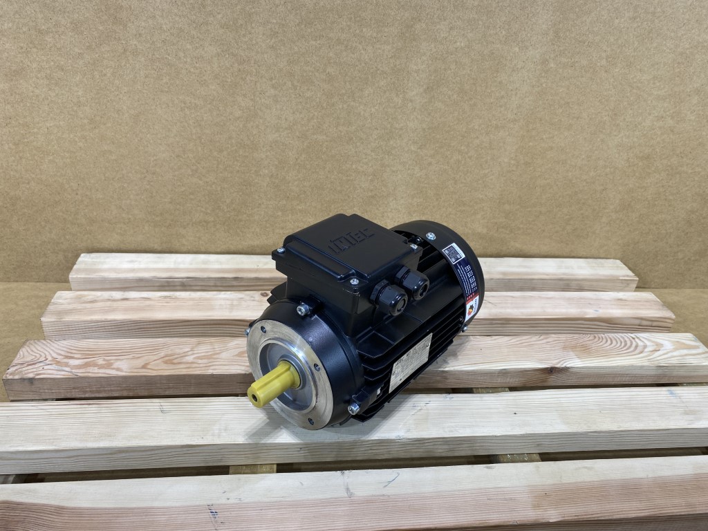 silnik elektryczny 0,75kW 1425obr. 3fazowy IE3