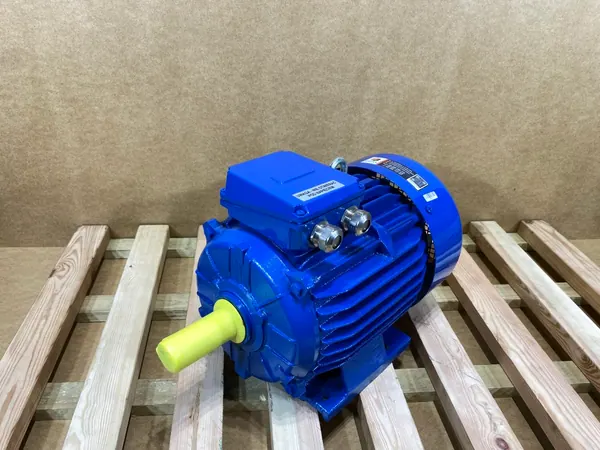 Silnik elektryczny 7kW 2920obr. 3fazowy INDUKTA - zdjęcie 1
