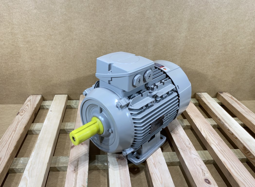 silnik elektryczny 7,5kW 2950obr. 3fazowy SIEMENS IE3