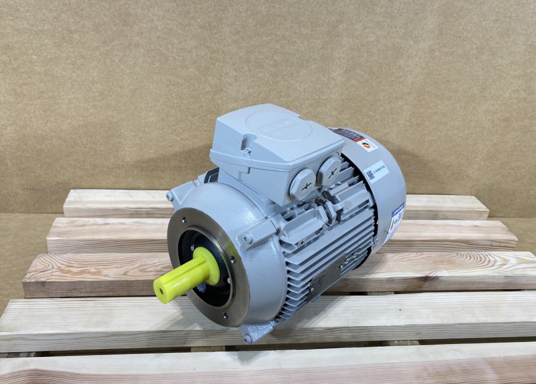 silnik elektryczny 2,2kW 970obr. 3fazowy SIEMENS IE3