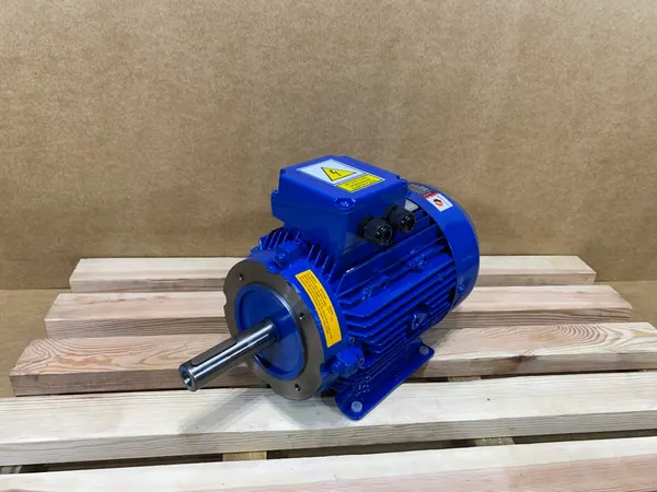 Silnik elektryczny 1,5kW 930obr. 3fazowy Tamel IE2 - zdjęcie 1