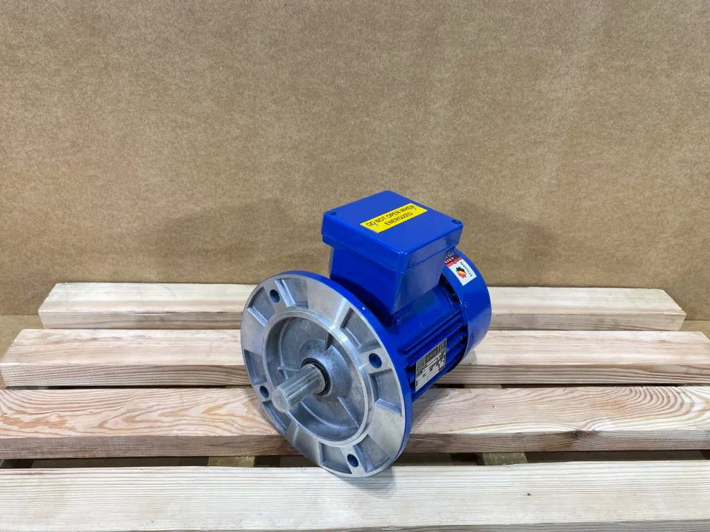 Silnik elektryczny 0,75kW 2760obr. 3fazowy BESEL