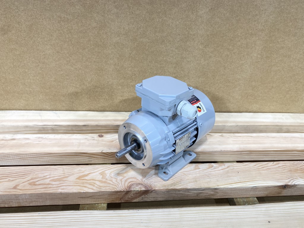 silnik elektryczny 0,37kW 2920obr. 3fazowy IE3