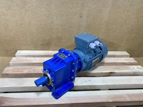 motoreduktor / przekładnia 0,55kW 48obr. 3fazowy