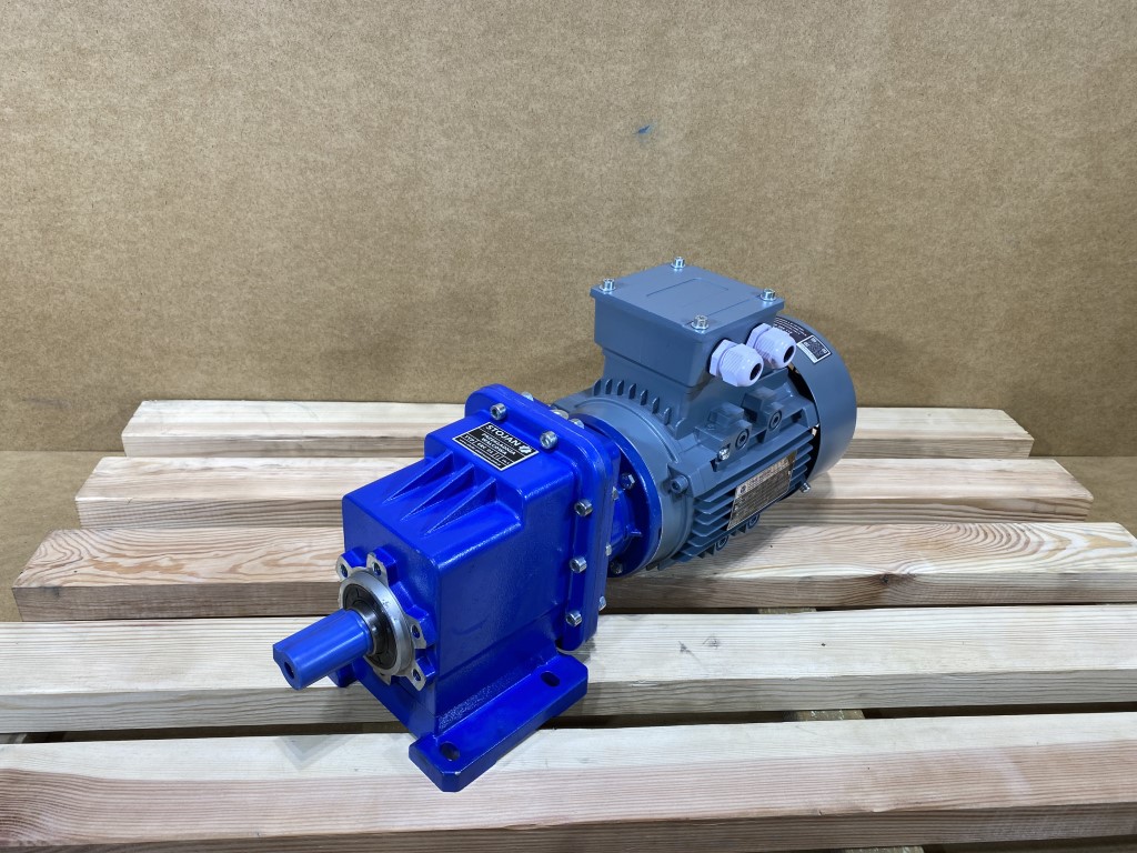 motoreduktor / przekładnia 0,55kW 48obr. 3fazowy