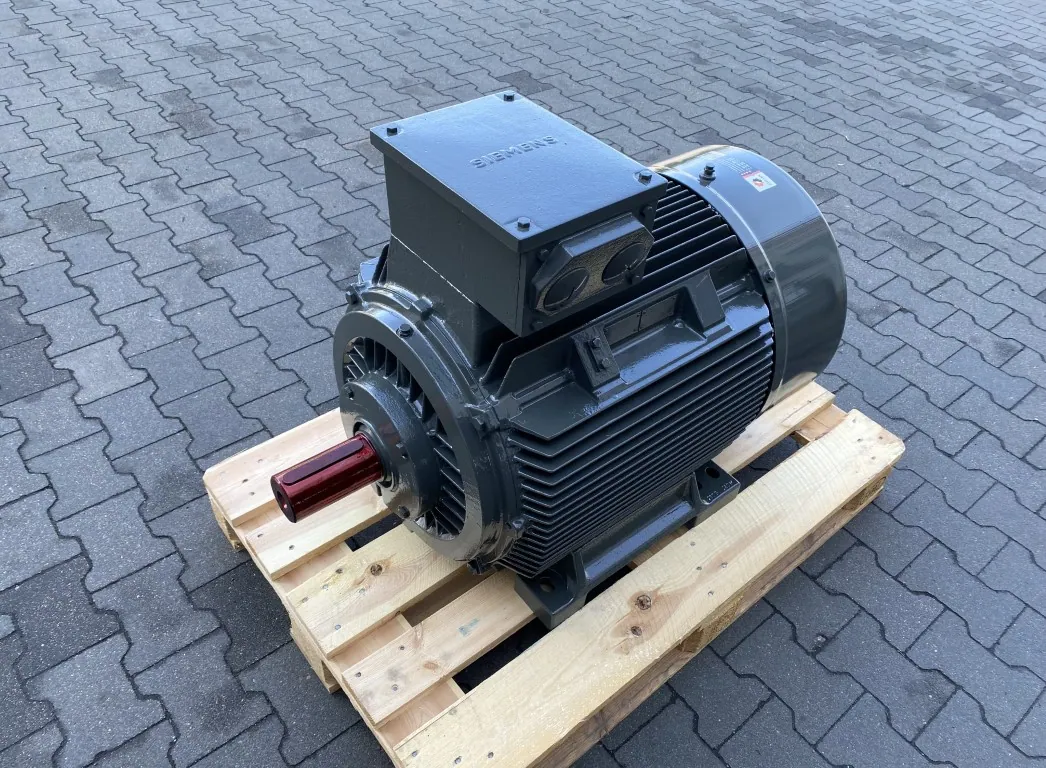 Silnik elektryczny 45kW 732obr. 3fazowy SIEMENS