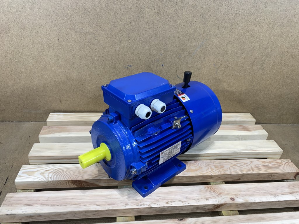 silnik elektryczny 4kW 1420obr. 3fazowy HAMULEC