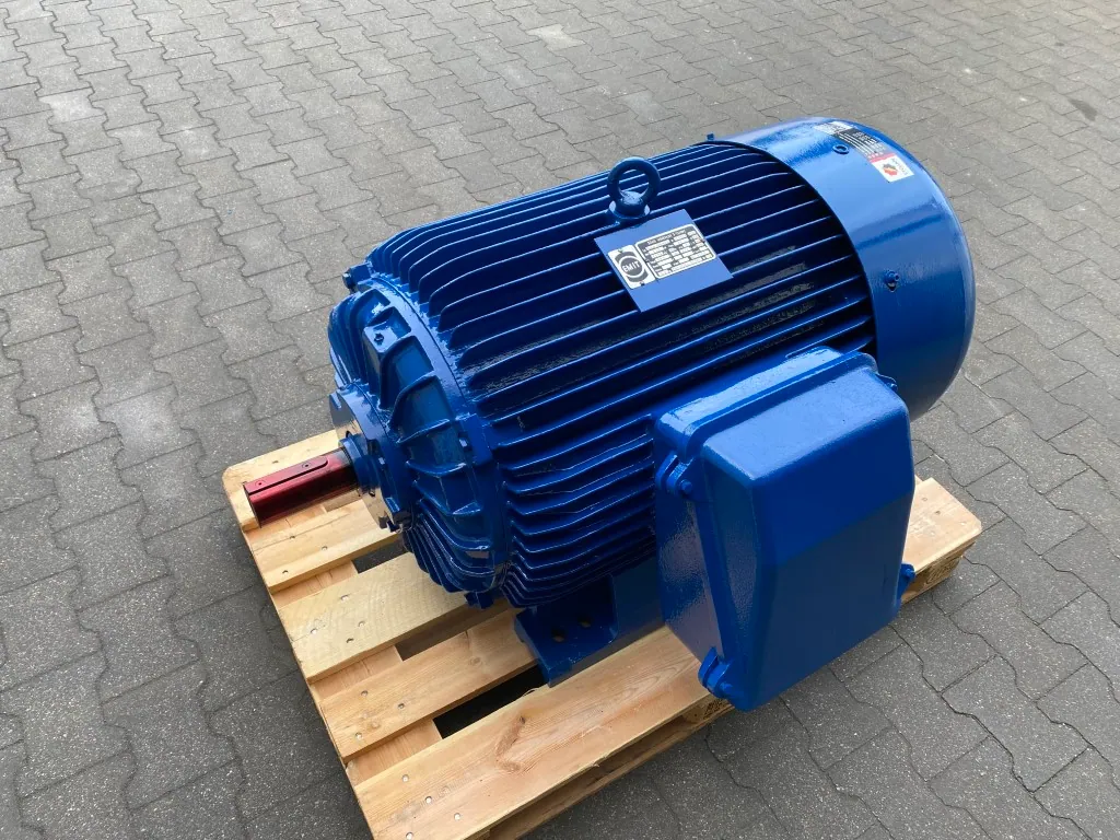 Silnik elektryczny 132kW 2973obr. 3fazowy EMIT